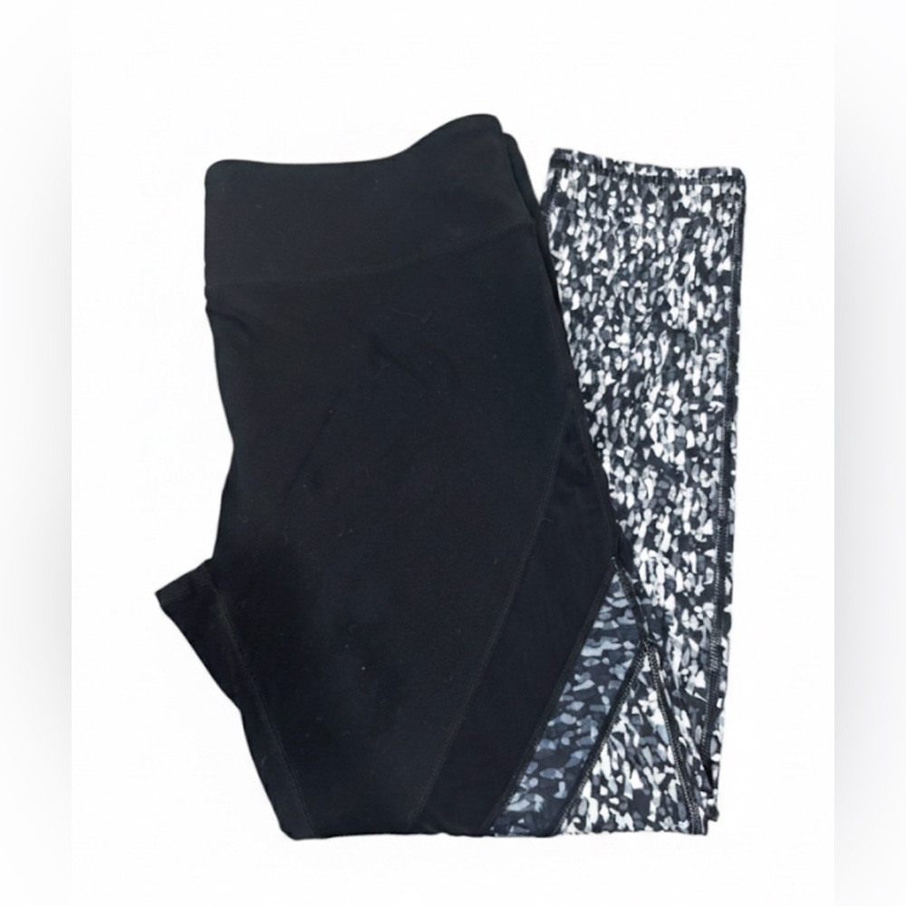 Fabletics powerhold Black and White Women's Leggings - Picture 3 of 7
